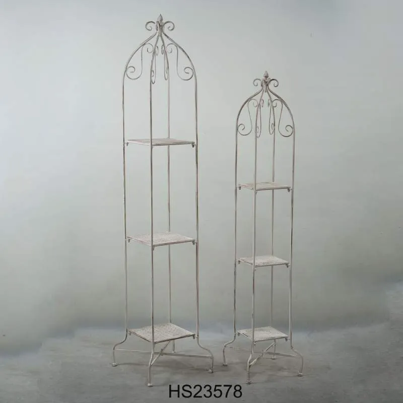 Садова решітка металевого обеліска